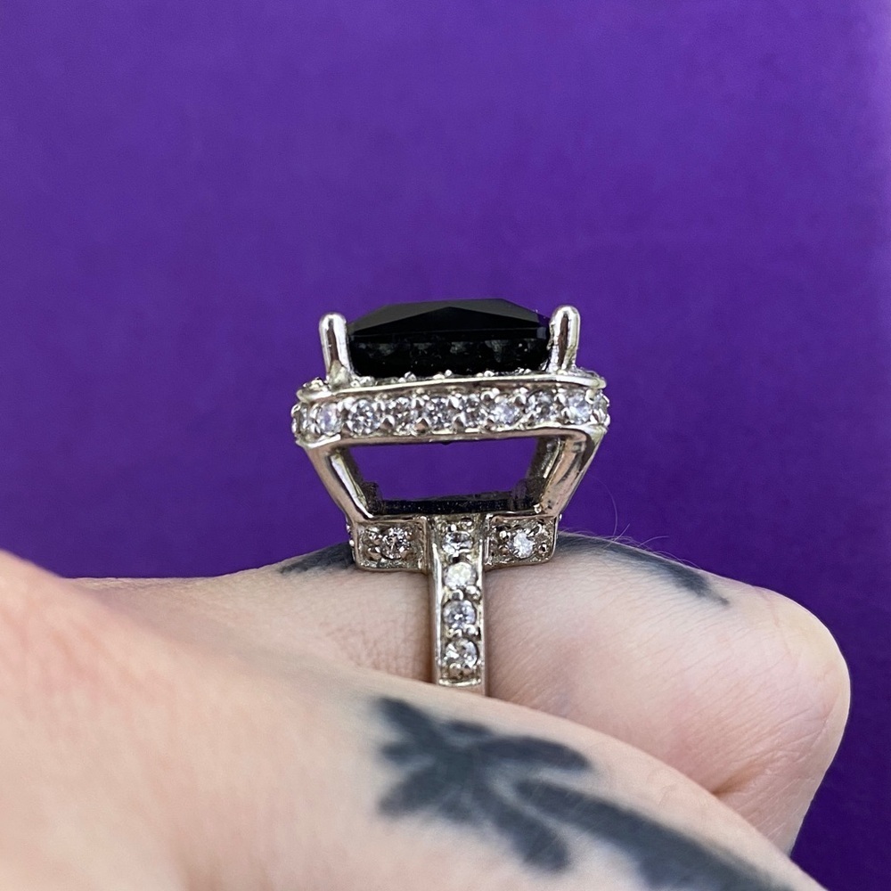 💛 Vintage Sterling Silver Dark Blue & White CZ Cocktail Ring | Bold Statement - Picture 6 of 10